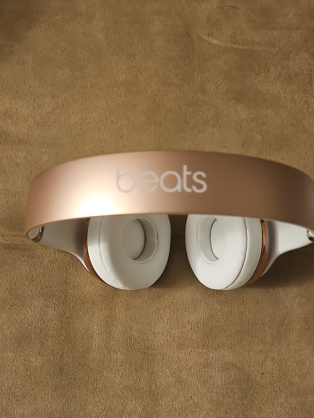 Dr Dre Beats Over-Ear Headphones in Rose Gold